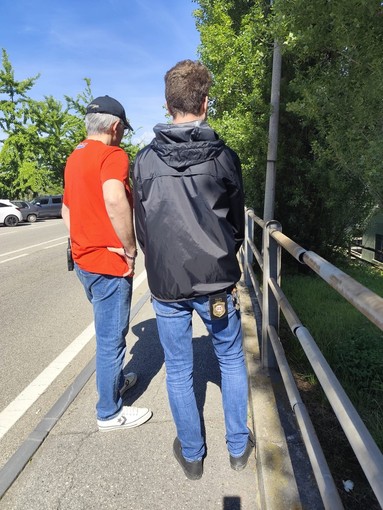 Verbania, agenti in borghese contro chi non raccoglie le deiezioni canine