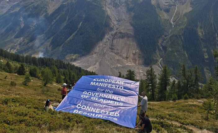 Carovana dei ghiacciai, flash mob a Blatten: &quot;Caso esemplare di monitoraggio e ricerca&quot;