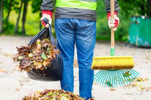 Verbania reinserisce dodici disoccupati nel mondo del lavoro grazie a “Cantieri Over”
