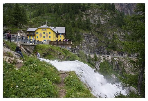 La Cascata del Toce riapre al pubblico per la stagione estiva La Cascata del Toce riapre al pubblico per la stagione estiva