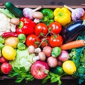 Frutta e verdura, solo 7 adulti su 100 raggiungono le cinque porzioni al giorno Frutta e verdura, solo 7 adulti su 100 raggiungono le cinque porzioni al giorno