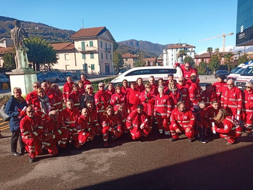 Croce Rossa, il presidente nazionale Valastro in visita al comitato di Stresa Croce Rossa, il presidente nazionale Valastro in visita al comitato di Stresa