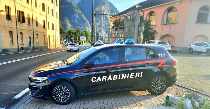 Minacce alla compagna e resistenza ai carabinieri: arrestato un 23enne Minacce alla compagna e resistenza ai carabinieri: arrestato un 23enne