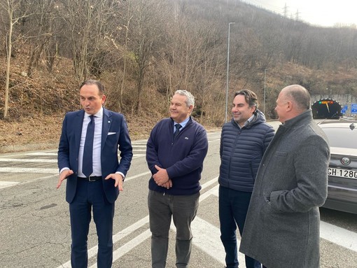 Cirio in visita a Omegna: "La galleria della Verta sarà riaperta entro fine anno" Cirio in visita a Omegna: "La galleria della Verta sarà riaperta entro fine anno"