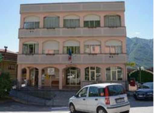 Casale Corte Cerro, l'avanzo di bilancio trasformato in investimenti strategici per il comune