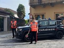 Cannobio, finge di cambiare monete per il parcometro e sottrae 2000 franchi ad una donna: arrestato un 49enne