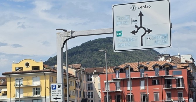 Cartellonistica sbiadita e malumori social Cartellonistica sbiadita e malumori social