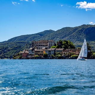 Vela Viva 15 approda sul Lago Maggiore: una giornata di sport, natura e passione per la vela