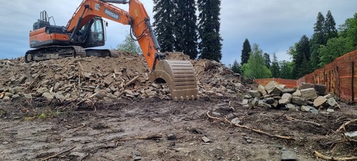 Gignese, l’ex hotel Golf Panorama trasformato in una villa vacanze