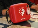 L'associazione Mosaico Odv dona un defibrillatore alla Lilt Vco L'associazione Mosaico Odv dona un defibrillatore alla Lilt Vco