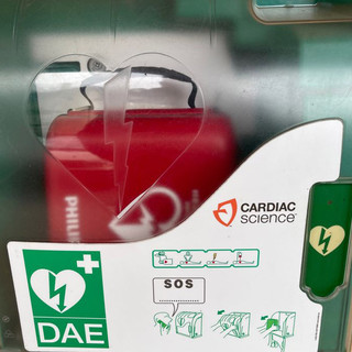 Sicurezza in montagna, la Regione Piemonte estende la rete dei defibrillatori: Dae in Comuni, Unioni montane e parchi
