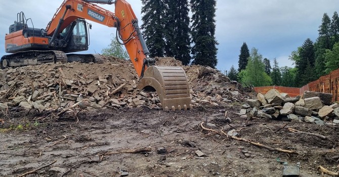 Gignese, l’ex hotel Golf Panorama trasformato in una villa vacanze Gignese, l’ex hotel Golf Panorama trasformato in una villa vacanze