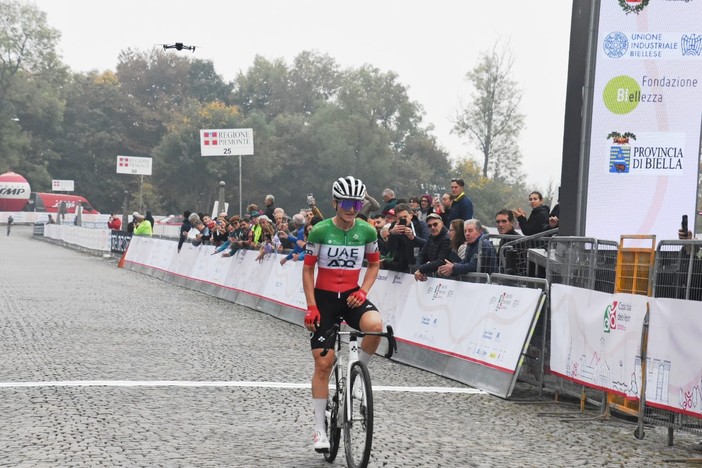 Ciclismo, Elisa Longo Borghini è prima ad Oropa: il Trofeo Tessile & Moda è suo Ciclismo, Elisa Longo Borghini è prima ad Oropa: il Trofeo Tessile & Moda è suo