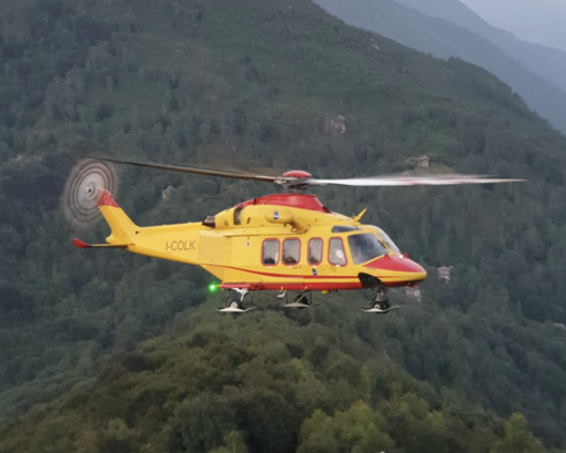 Grave incidente a Gignese: ciclista trovato ferito, trasportato in elicottero all’ospedale di Novara