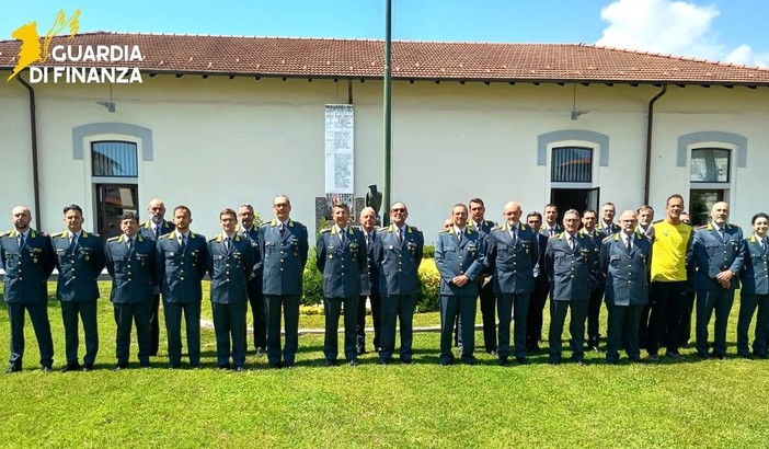 Guardia di finanza, il comandante regionale in visita al comando provinciale di Verbania Guardia di finanza, il comandante regionale in visita al comando provinciale di Verbania