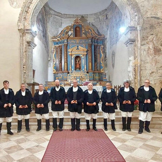 Cannero Riviera, il canto sardo protagonista con il Coro Donu Reale