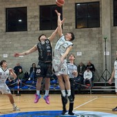 Autotrasporti Sacchi-Foma ko nello scontro al vertice: a Borgoticino passa la Victor