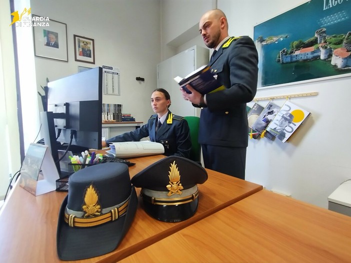 Vincite online per 11 milioni di euro, ma percepivano i sussidi: 22 persone denunciate VIDEO Vincite online per 11 milioni di euro, ma percepivano i sussidi: 22 persone denunciate VIDEO