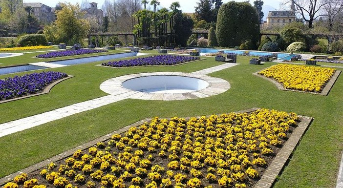 Con amaRene una passeggiata tra i fiori e i profumi di Villa Taranto