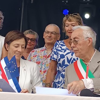 Omegna e Pornic, il gemellaggio è ufficiale: siglato l’accordo in Francia