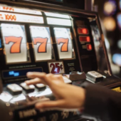 Vco, allarme gioco d’azzardo: si spendono 2.728 euro pro capite