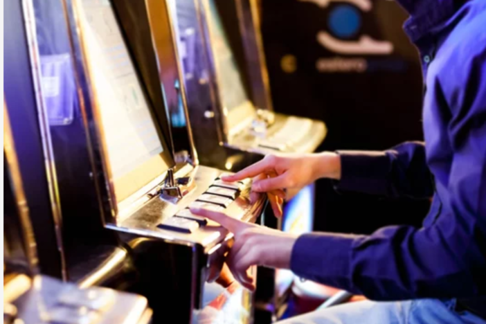 Gioco d'azzardo, anche nel Vco il questionario Gaps Piemonte Gioco d'azzardo, anche nel Vco il questionario Gaps Piemonte