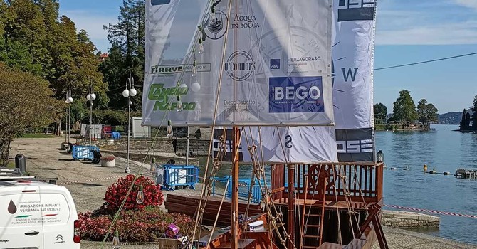 “Acqua in bocca” debutta a Pallanza: sul lungolago arriva il galeone dei sapori “Acqua in bocca” debutta a Pallanza: sul lungolago arriva il galeone dei sapori