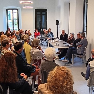 Verbania, a LetterAltura l’ultimo appuntamento di “Dialogo con tè”