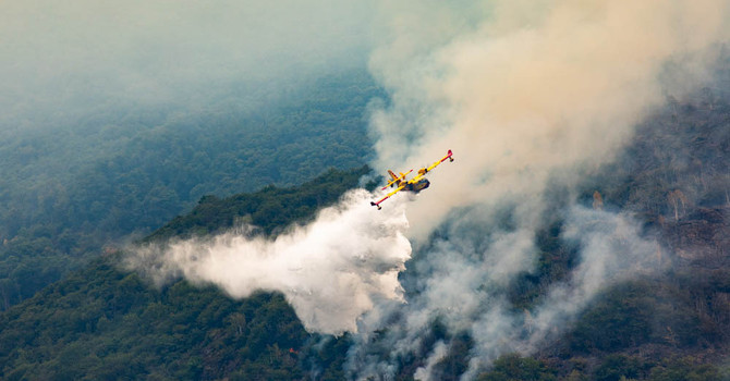 Lago d'Orta, nuove limitazioni per la navigazione durante gli interventi antincendio Lago d'Orta, nuove limitazioni per la navigazione durante gli interventi antincendio