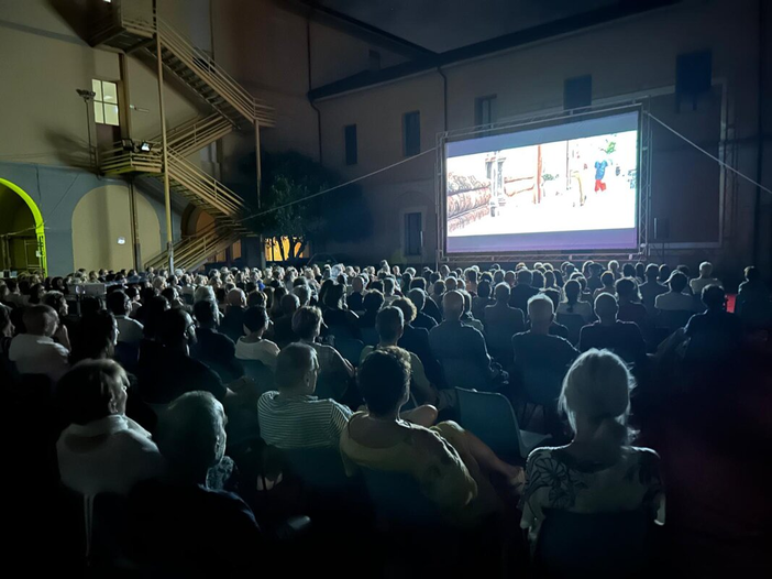 Verbania tra grande schermo e palcoscenico: riparte il cineforum “Metti una sera al cinema” e nasce la “Casa del Teatro” Verbania tra grande schermo e palcoscenico: riparte il cineforum “Metti una sera al cinema” e nasce la “Casa del Teatro”