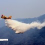 Incendi in Ossola, l'emergenza non è finita: nuovi focolai a Calasca e torna il Canadair Incendi in Ossola, l'emergenza non è finita: nuovi focolai a Calasca e torna il Canadair