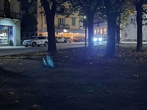 Pallanza, il quartiere dimenticato resta al buio Pallanza, il quartiere dimenticato resta al buio