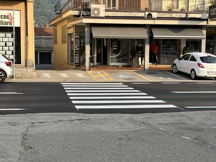 Gravellona, nuove strisce pedonali e qualche polemica social Gravellona, nuove strisce pedonali e qualche polemica social