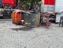 Incidente a Omegna: muletto ribaltato, nessun ferito