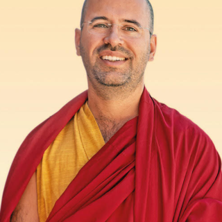 Al Teatro Il Maggiore l'incontro con Lama Michel Rinpoche: presentazione del libro “Ci vuole coraggio per amare” Al Teatro Il Maggiore l'incontro con Lama Michel Rinpoche: presentazione del libro “Ci vuole coraggio per amare”