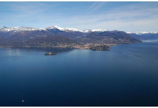 La Goletta di Legambiente arriva sui laghi Maggiore e Orta