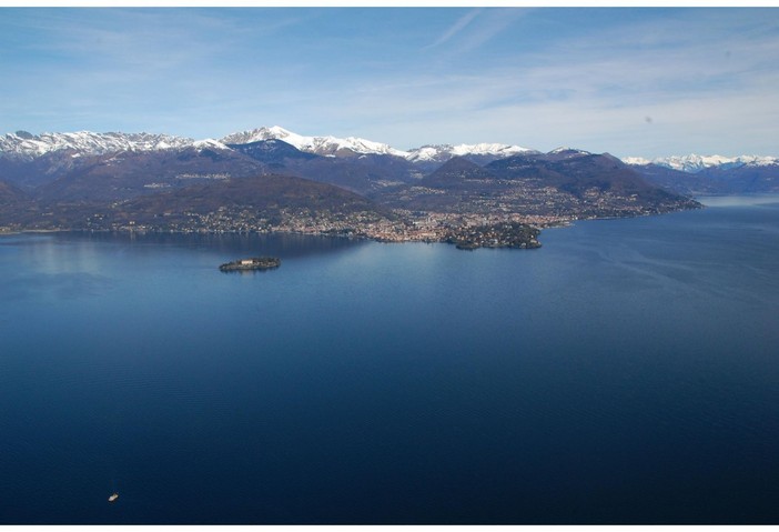 La Goletta di Legambiente arriva sui laghi Maggiore e Orta