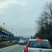 Fondotoce, torna il senso unico alternato Fondotoce, torna il senso unico alternato