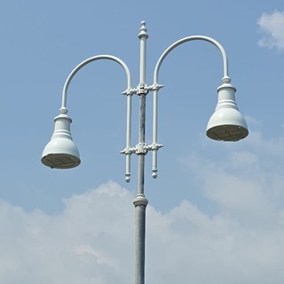 Stresa, al via l'efficientamento energetico dei lampioni sul lungolago