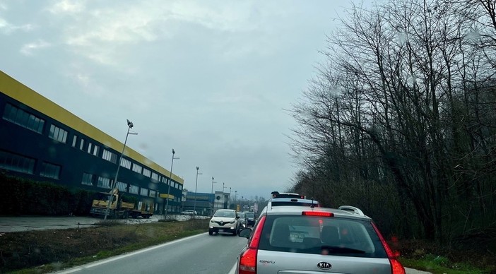 Fondotoce, torna il senso unico alternato Fondotoce, torna il senso unico alternato