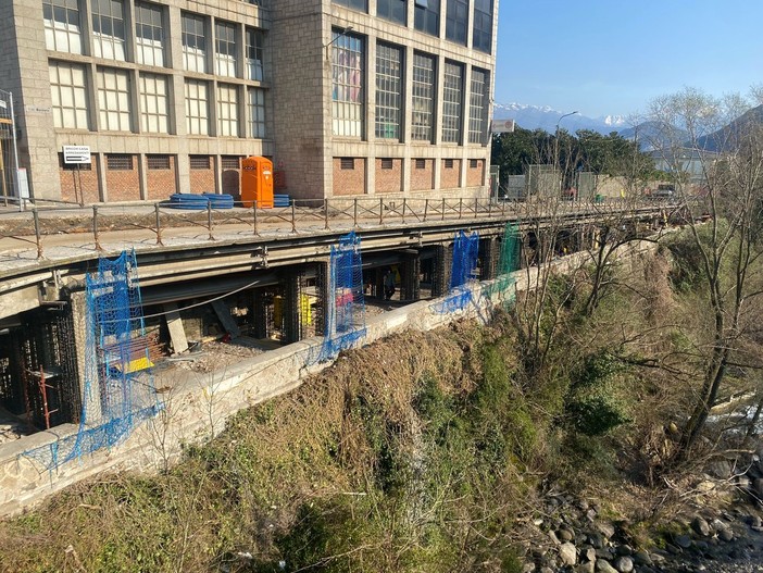 Lavori in via Bariselli, la minoranza attacca: &quot;Traffico bloccato, l'amministrazione intervenga&quot;