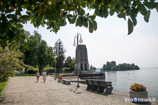 Questa sera l'inaugurazione della fontana luminosa sul lungolago di Pallanza