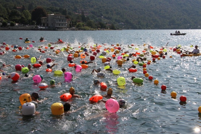 Nuoto in acque libere, tutto pronto per la prima edizione di Mergozzo Waterproof Nuoto in acque libere, tutto pronto per la prima edizione di Mergozzo Waterproof