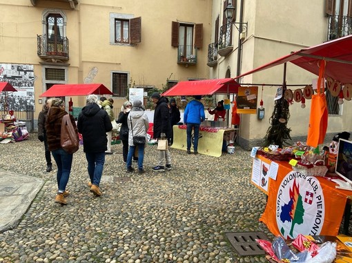 Il volontariato protagonista dei mercatini di Natale del Vco