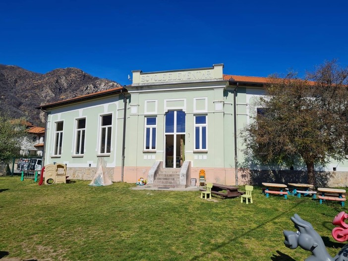 Conclusi i lavori di sostituzione dei serramenti alla scuola materna di Oltrefiume