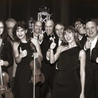 La Momo's Band in scena a Stresa per una serata che unisce musica e solidarietà