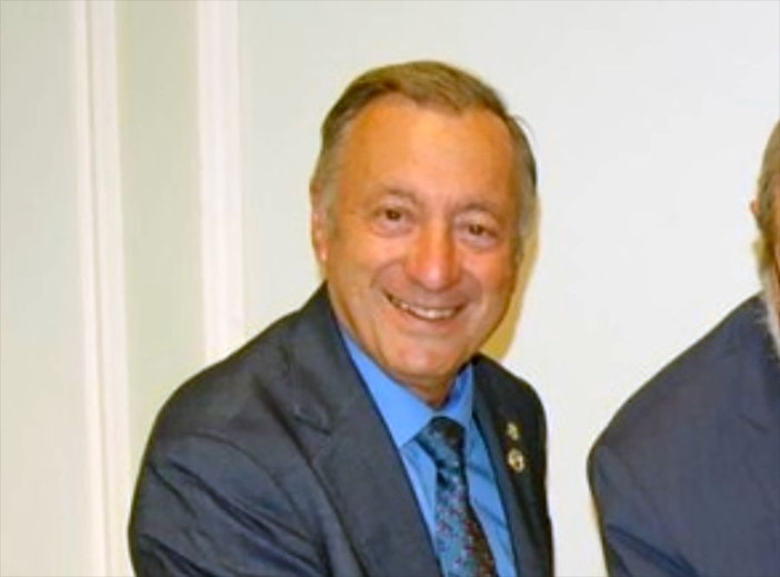 Zacchera sul caso Mussolini: polemica a Verbania per la presentazione del libro