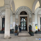 Omegna, Lega e Fratelli d'Italia attaccano la giunta: "Nessun miracolo economico, i conti migliorano grazie a una donazione" Omegna, Lega e Fratelli d'Italia attaccano la giunta: "Nessun miracolo economico, i conti migliorano grazie a una donazione"