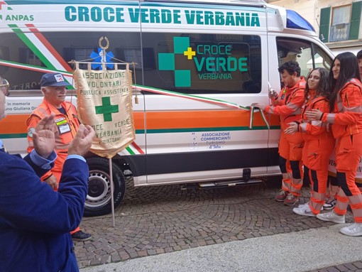 Una nuova ambulanza per la Croce Verde di Verbania FOTO