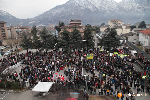 Crisi sanità, Insieme per un dono: "Pronti a scendere in piazza per difendere i diritti dei cittadini" Crisi sanità, Insieme per un dono: "Pronti a scendere in piazza per difendere i diritti dei cittadini"